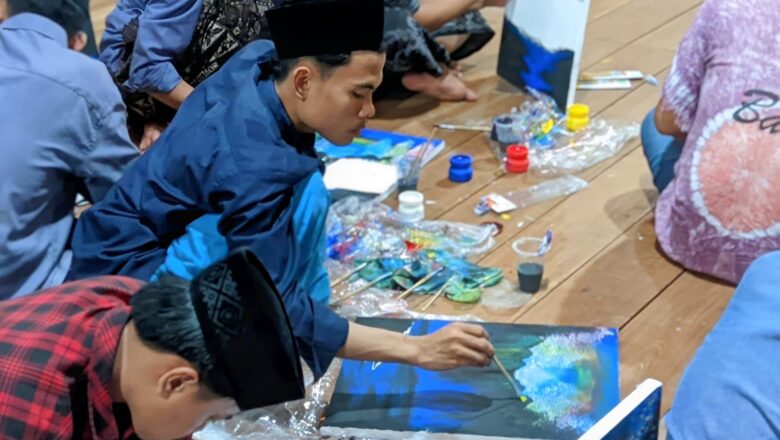 Komunitas Perupa Sampang (KPS) adakan Workshop melukis di Pondok Pesantren Asssirojiyyah